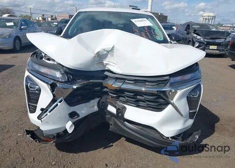 2025 Chevrolet Trax Fwd Ls z USA, uszkodzony, nr VIN KL77LFEP5SC001562